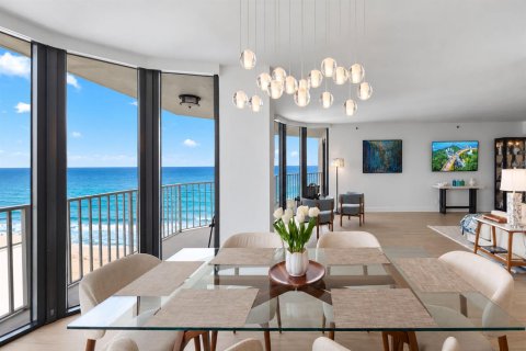 Condo in Highland Beach, Florida, 2 bedrooms № 2401223 - photo 11