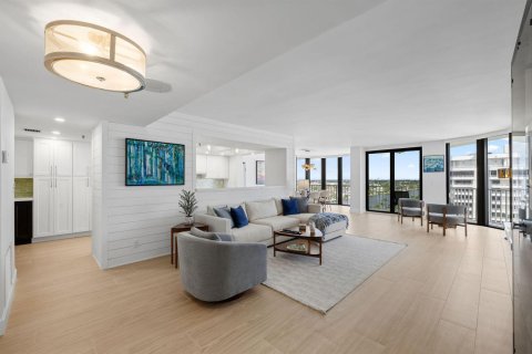 Condo in Highland Beach, Florida, 2 bedrooms № 2401223 - photo 15