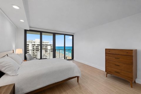 Condo in Highland Beach, Florida, 2 bedrooms № 2401223 - photo 27