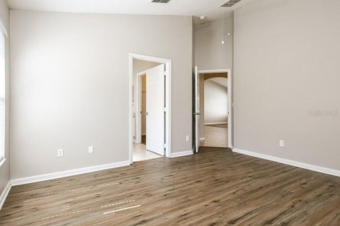 House in Kissimmee, Florida 3 bedrooms, 162.21 sq.m. № 1914522 - photo 11