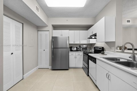 Condominio en venta en Davie, Florida, 2 dormitorios, 109.9 m2 № 2091228 - foto 11