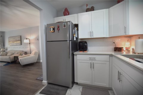 Casa en venta en West Palm Beach, Florida, 1 dormitorio, 61.5 m2 № 1941323 - foto 12