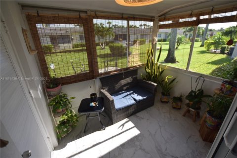 Casa en venta en West Palm Beach, Florida, 1 dormitorio, 61.5 m2 № 1941323 - foto 29