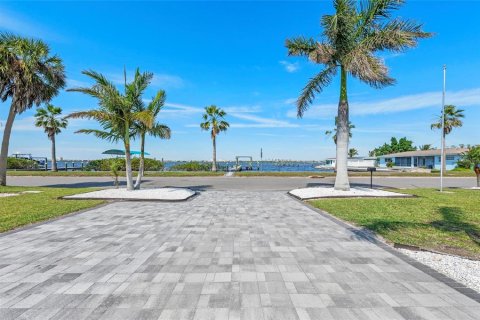 Casa en venta en Bradenton, Florida, 2 dormitorios, 181.72 m2 № 1526415 - foto 10
