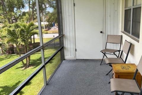 Condo in Stuart, Florida, 1 bedroom  № 2189462 - photo 23