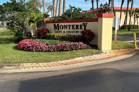 Condo in Stuart, Florida, 1 bedroom  № 2189462 - photo 26