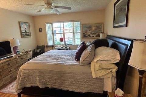 Condo in Stuart, Florida, 1 bedroom  № 2189462 - photo 17