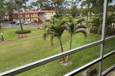 Condo in Stuart, Florida, 1 bedroom  № 2189462 - photo 24