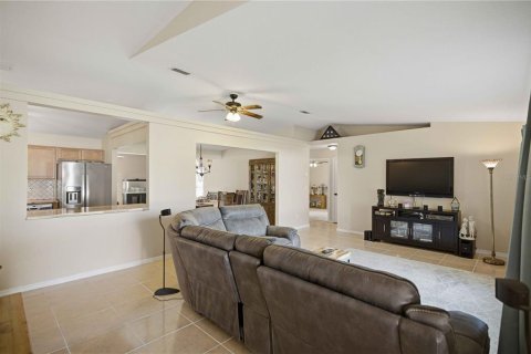 Casa en venta en Ocala, Florida, 3 dormitorios, 176.33 m2 № 2197661 - foto 6