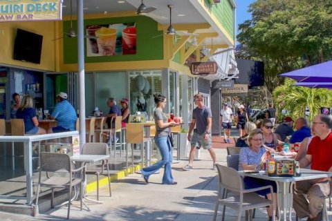 Propiedad comercial en venta en Sarasota, Florida, 865.2 m2 № 2204317 - foto 17