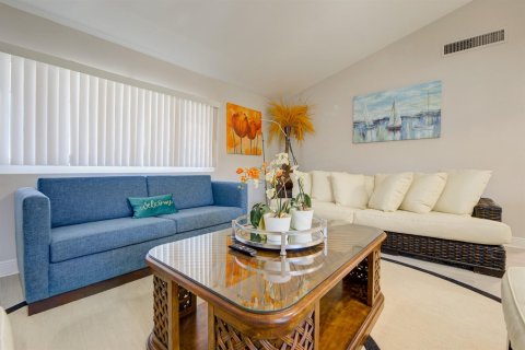Appartement à louer à Boca Raton, Floride: 2 chambres, 111.48 m2 № 2433968 - photo 10