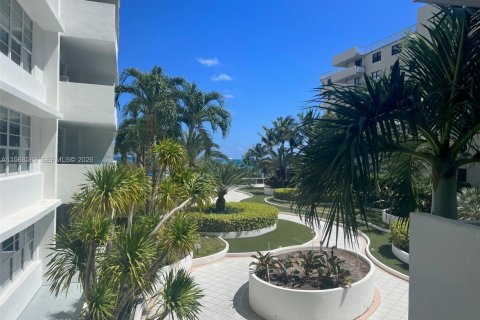 Copropriété à vendre à Miami Beach, Floride: 1 chambre, 52.95 m2 № 2031611 - photo 18