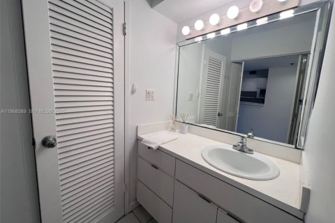 Copropriété à vendre à Miami Beach, Floride: 1 chambre, 52.95 m2 № 2031611 - photo 13