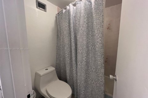 Copropriété à vendre à Miami Beach, Floride: 1 chambre, 52.95 m2 № 2031611 - photo 12