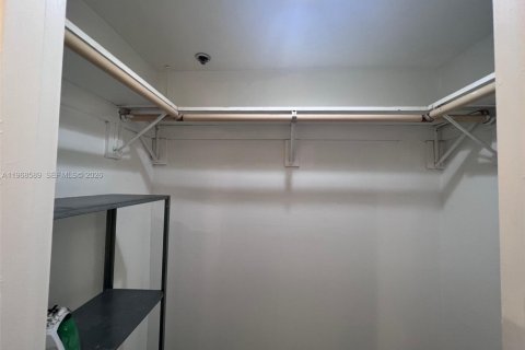 Copropriété à vendre à Miami Beach, Floride: 1 chambre, 52.95 m2 № 2031611 - photo 15