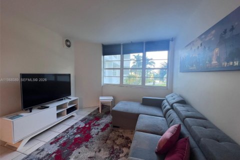 Copropriété à vendre à Miami Beach, Floride: 1 chambre, 52.95 m2 № 2031611 - photo 2