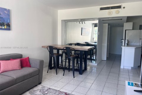 Copropriété à vendre à Miami Beach, Floride: 1 chambre, 52.95 m2 № 2031611 - photo 4