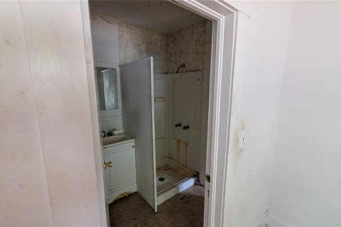 Propiedad comercial en venta en Tampa, Florida, 4 dormitorios, 200.67 m2 № 2104948 - foto 8