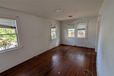 Propiedad comercial en venta en Tampa, Florida, 4 dormitorios, 200.67 m2 № 2104948 - foto 4