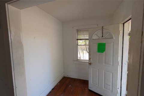Propiedad comercial en venta en Tampa, Florida, 4 dormitorios, 200.67 m2 № 2104948 - foto 2