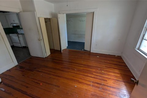 Propiedad comercial en venta en Tampa, Florida, 4 dormitorios, 200.67 m2 № 2104948 - foto 14