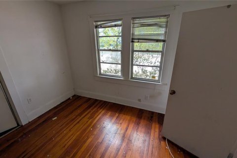 Propiedad comercial en venta en Tampa, Florida, 4 dormitorios, 200.67 m2 № 2104948 - foto 17