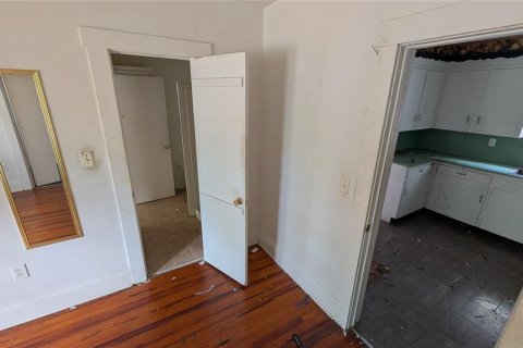 Propiedad comercial en venta en Tampa, Florida, 4 dormitorios, 200.67 m2 № 2104948 - foto 15