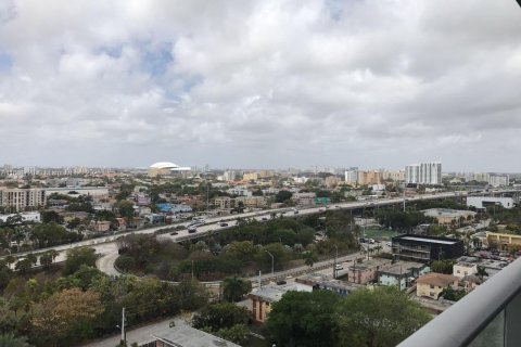 Condominio en venta en Miami, Florida, 2 dormitorios № 1809128 - foto 9