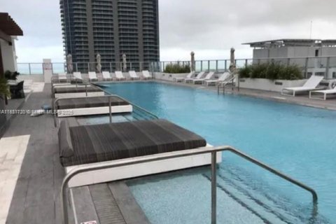 Condominio en venta en Miami, Florida, 2 dormitorios № 1809128 - foto 16