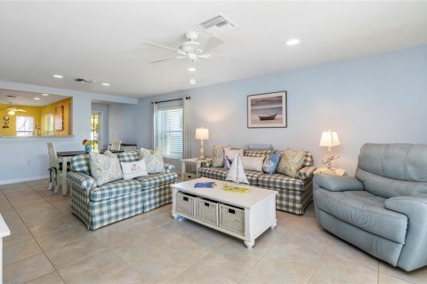 Casa en venta en Bonita Springs, Florida, 2 dormitorios, 129.32 m2 № 2135153 - foto 6