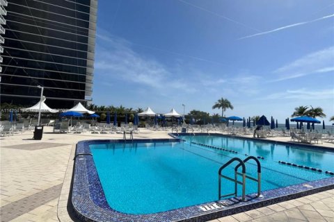 Condominio en venta en Hallandale Beach, Florida, 1 dormitorio, 68.38 m2 № 1753179 - foto 14