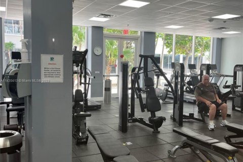 Condominio en venta en Hallandale Beach, Florida, 1 dormitorio, 68.38 m2 № 1753179 - foto 13