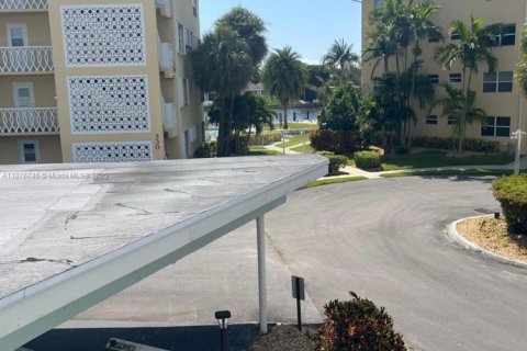 Copropriété à vendre à Deerfield Beach, Floride: 2 chambres, 88.26 m2 № 1980610 - photo 19