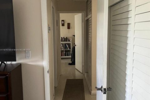 Copropriété à vendre à Deerfield Beach, Floride: 2 chambres, 88.26 m2 № 1980610 - photo 11