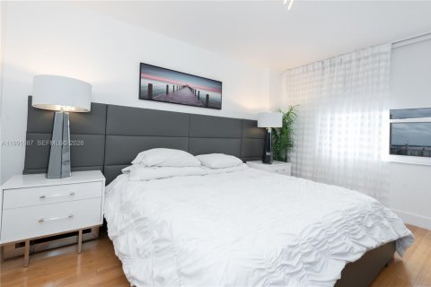 Copropriété à vendre à Miami, Floride: 3 chambres, 153.75 m2 № 2052419 - photo 15