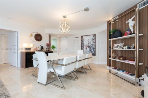 Copropriété à vendre à Miami, Floride: 3 chambres, 153.75 m2 № 2052419 - photo 8
