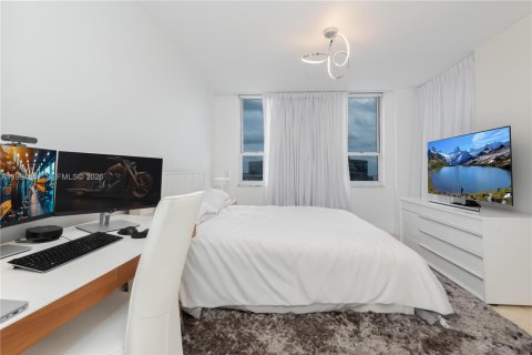 Copropriété à vendre à Miami, Floride: 3 chambres, 153.75 m2 № 2052419 - photo 23