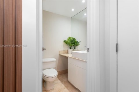 Copropriété à vendre à Miami, Floride: 3 chambres, 153.75 m2 № 2052419 - photo 13