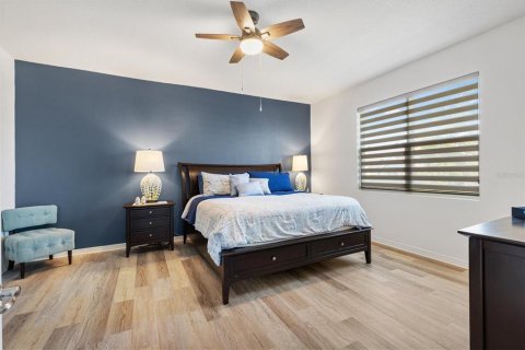 House in Wildwood, Florida 4 bedrooms, 188.68 sq.m. № 1747179 - photo 16