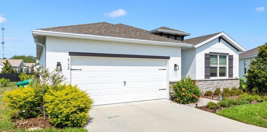 House in Wildwood, Florida 4 bedrooms, 188.68 sq.m. № 1747179