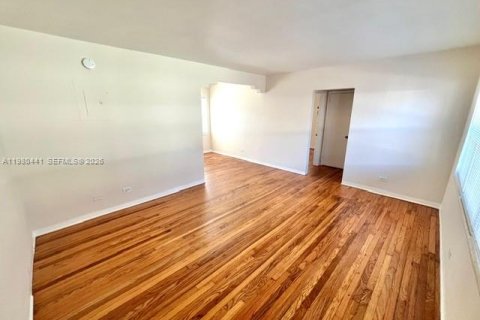 Apartment in Miami, Florida 1 bedroom № 2043765