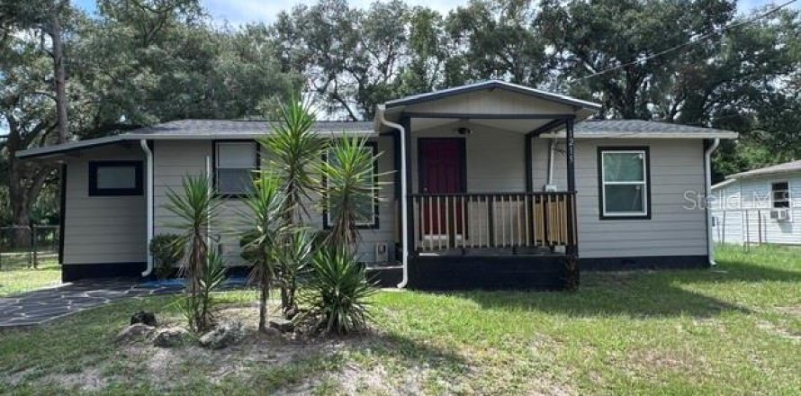 Villa ou maison à Leesburg, Floride 3 chambres, 73.58 m2 № 2356627