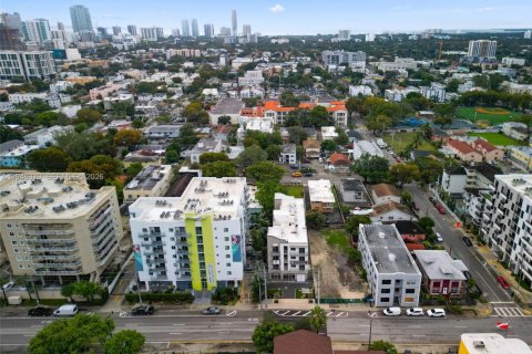 Apartment in Miami, Florida 37.16 sq.m. № 2002620 - photo 11