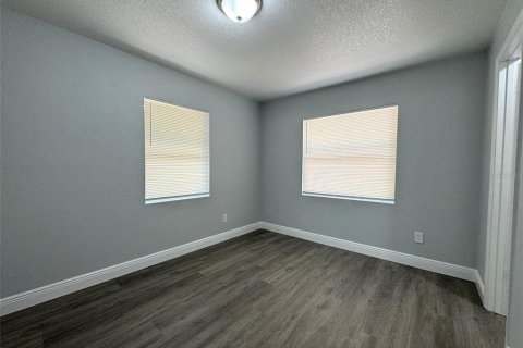 Снять в аренду квартиру в Деланд, Флорида 2 спальни, 104.98м2, № 2097825 - фото 8