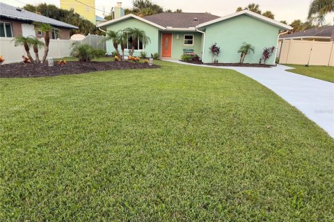 House in Flagler Beach, Florida 3 bedrooms, 167.78 sq.m. № 2341528