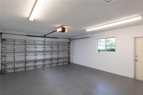 Купить виллу или дом в Лайтхаус-Пойнт, Флорида 3 спальни, 172.71м2, № 1968381 - фото 23