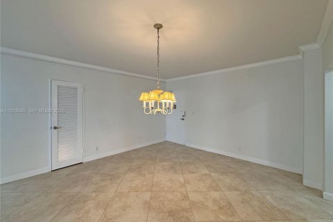 Condo in Fort Lauderdale, Florida, 2 bedrooms  № 2080244 - photo 10
