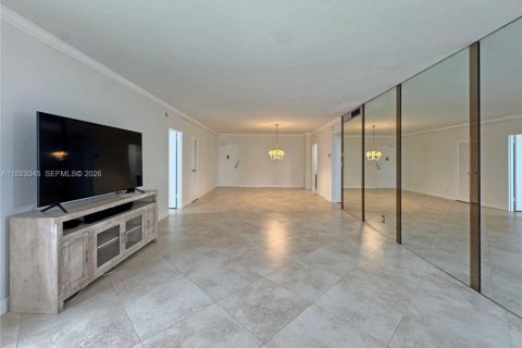 Condo in Fort Lauderdale, Florida, 2 bedrooms  № 2080244 - photo 3