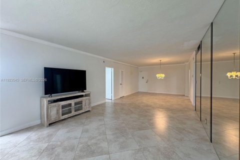 Condo in Fort Lauderdale, Florida, 2 bedrooms  № 2080244 - photo 6