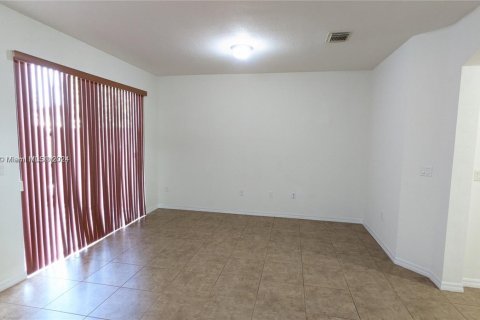 Townhouse in Miami, Florida 4 bedrooms, 190.45 sq.m. № 1710683 - photo 16